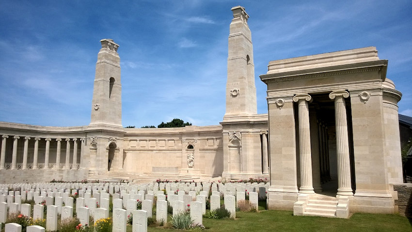 Vis-en-Artois Memorial 01